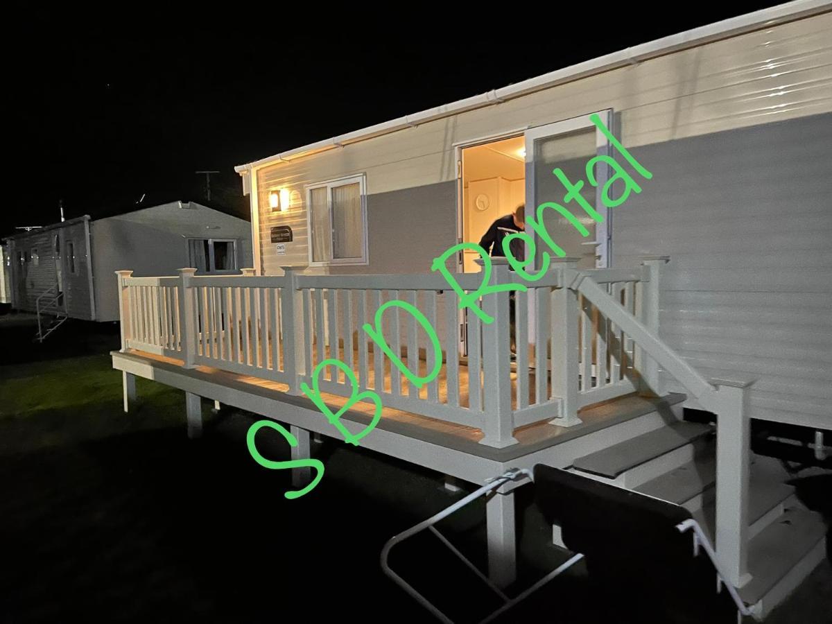 Summer Breeze Deluxe Caravan Rental Saint Osyth Exterior foto