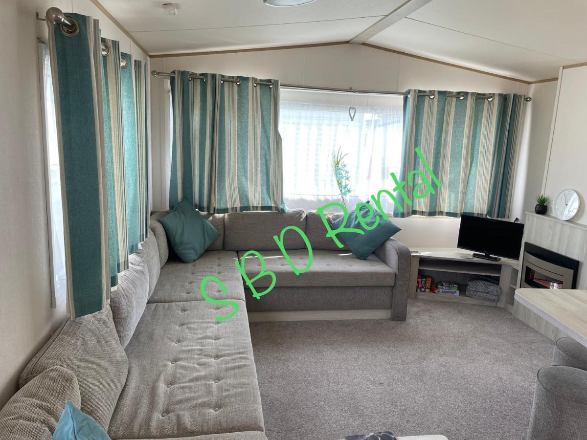 Summer Breeze Deluxe Caravan Rental Saint Osyth Exterior foto