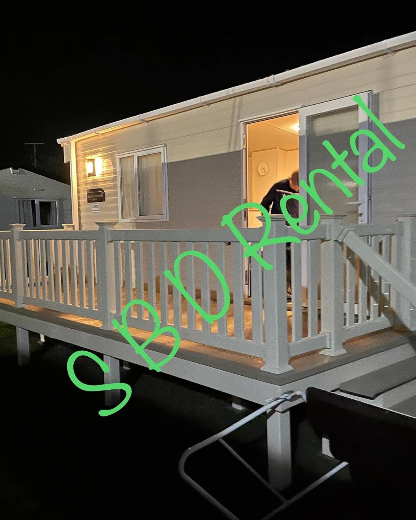 Summer Breeze Deluxe Caravan Rental Saint Osyth Exterior foto